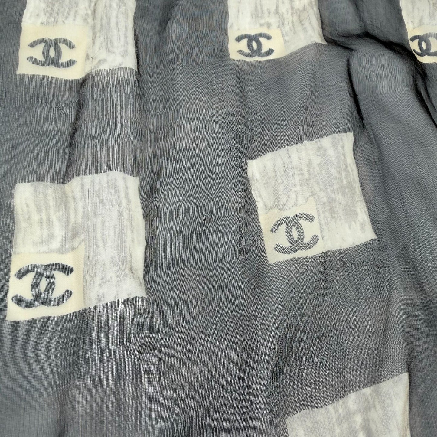 Chanel CC Logo Scarf Silk Gray Vintage — view 9