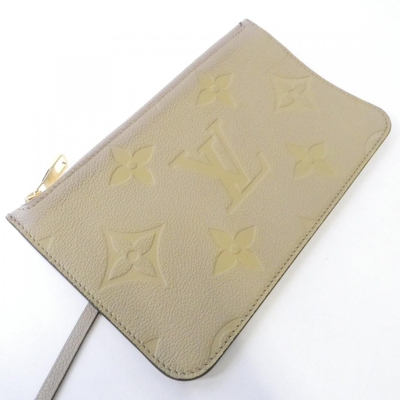 Louis Vuitton Monogram Empreinte Neverfull MM — view 7