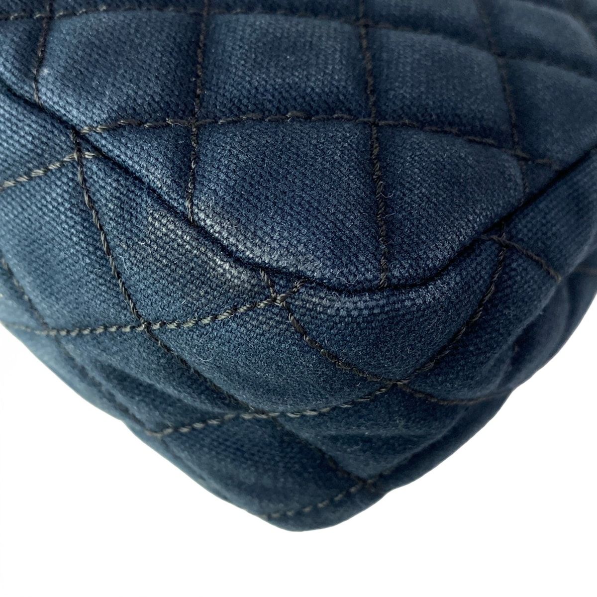 Chanel Shoulder Bag Quilted Cruise Line Dark Navy Chain Silver — view 9