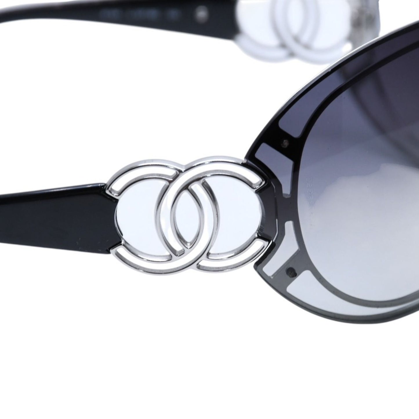 Chanel Shield Sunglasses Eyewear 125 CC Logo Black Silver — view 8