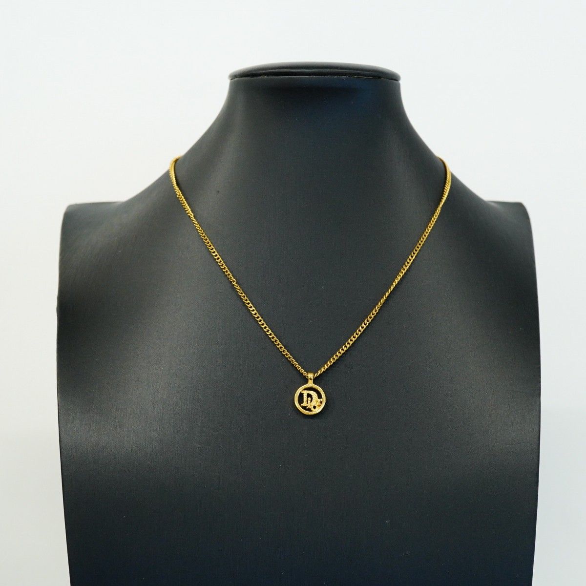 Dior Necklace Logo Round — view 5