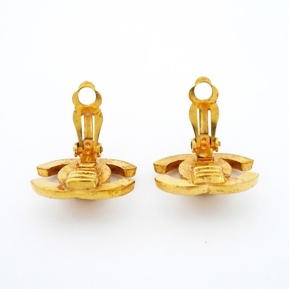 Chanel Earrings Vintage CC Logo Turnlock Gold Plated — view 6