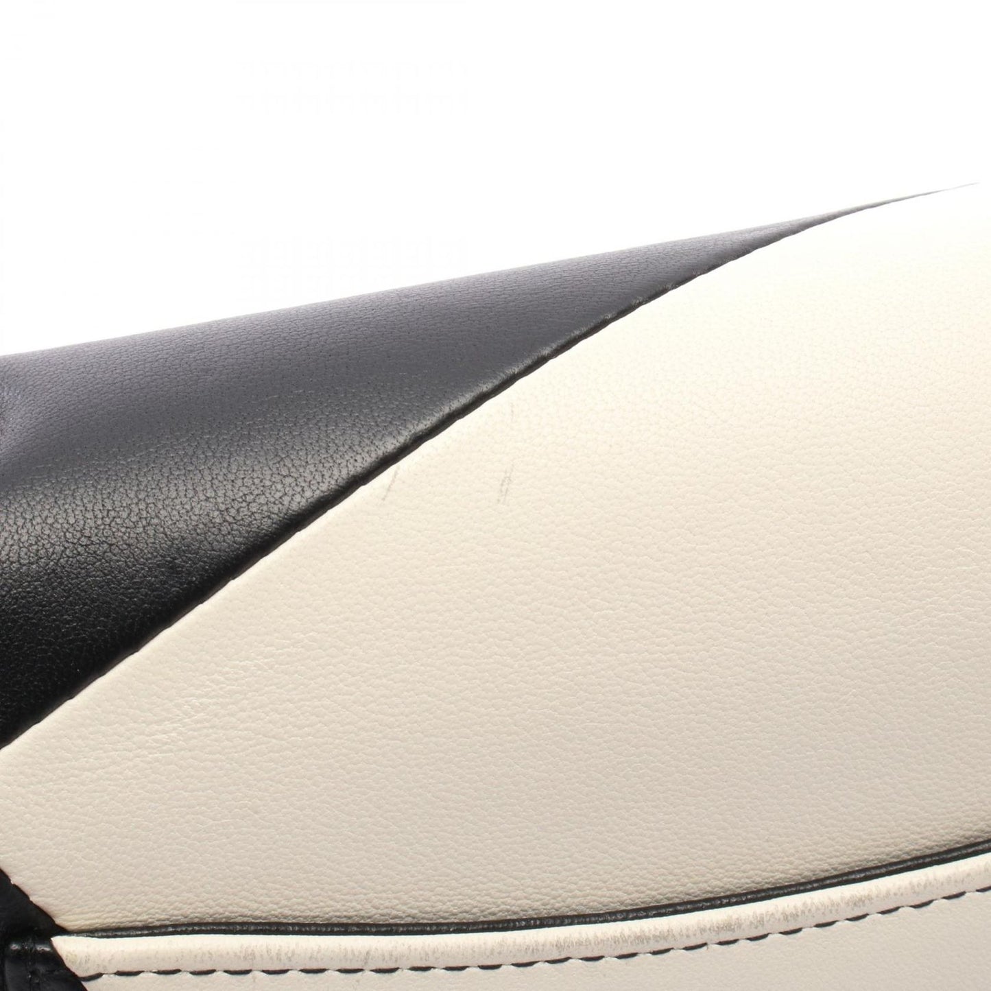 Chanel Shoulder Bag Black White Lambskin Chain — view 9