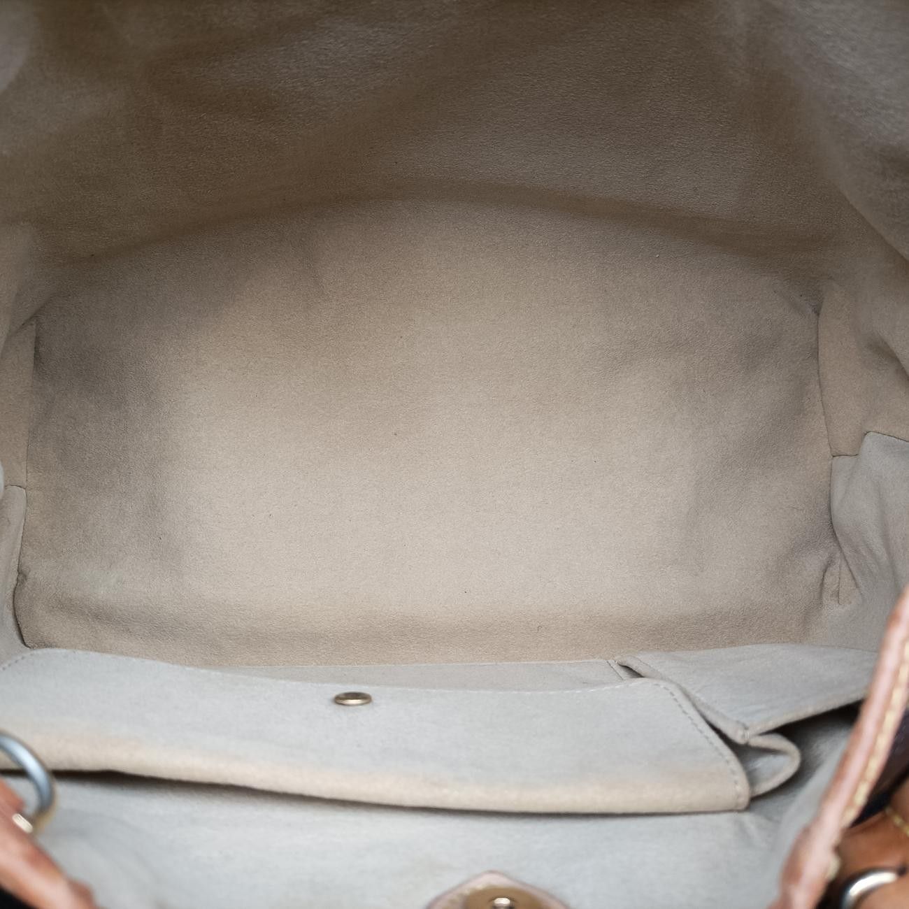 Louis Vuitton Galleria PM Monogram Brown Canvas Messenger — view 9