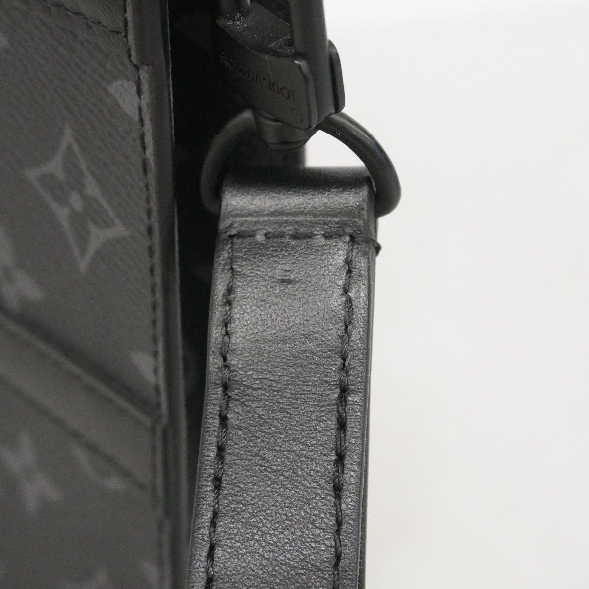 Louis Vuitton Clutch Monogram Eclipse Trunk Pochette Black — view 9