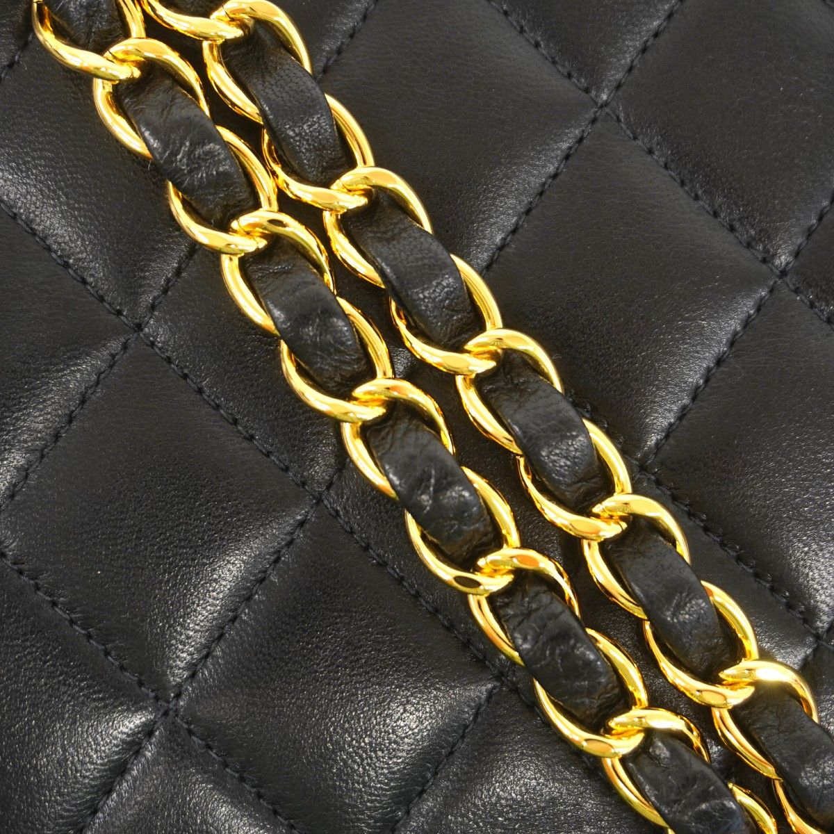 Chanel Shoulder Bag Quilted Lambskin Black Gold — view 9