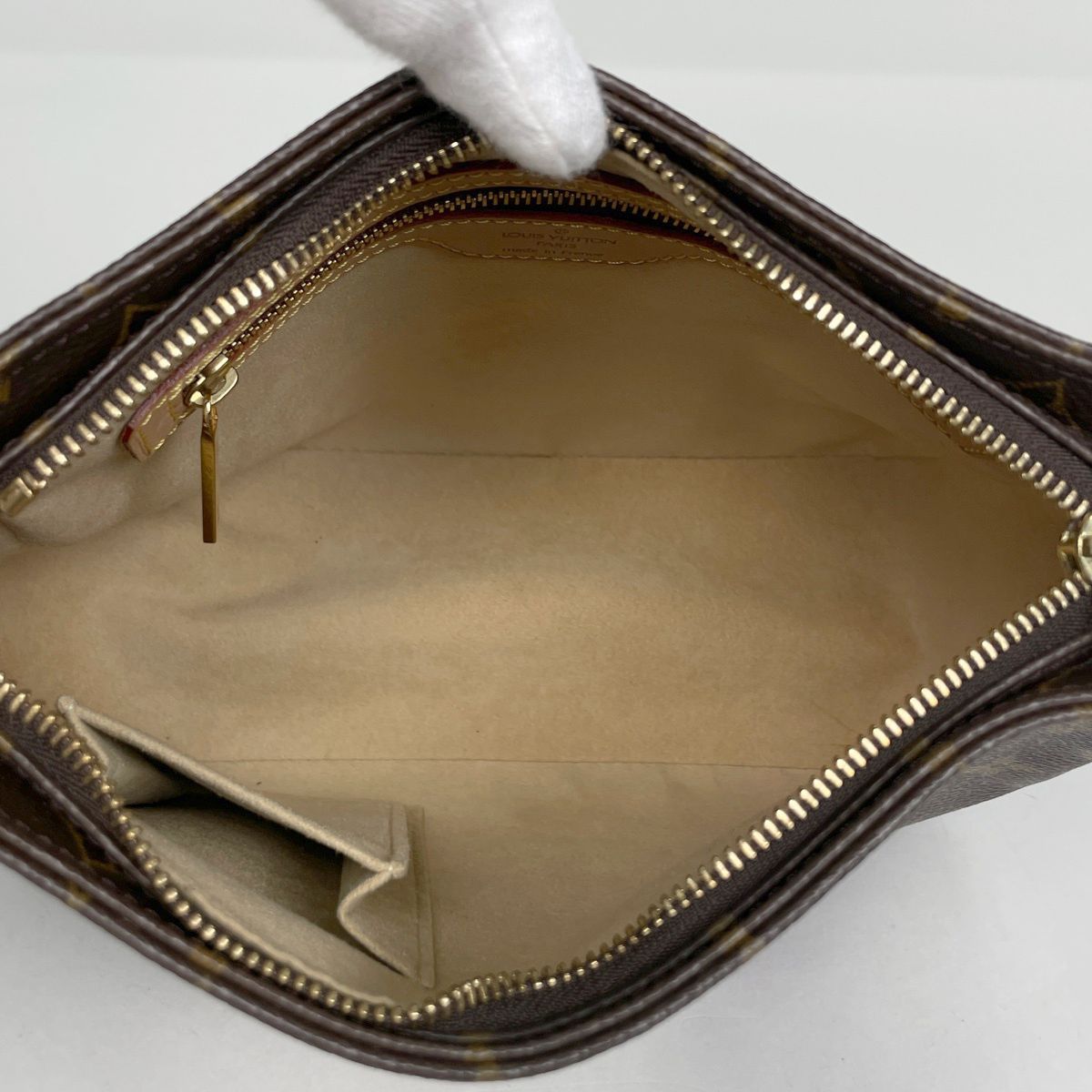 Louis Vuitton Looping MM Shoulder Bag Monogram Brown — view 7