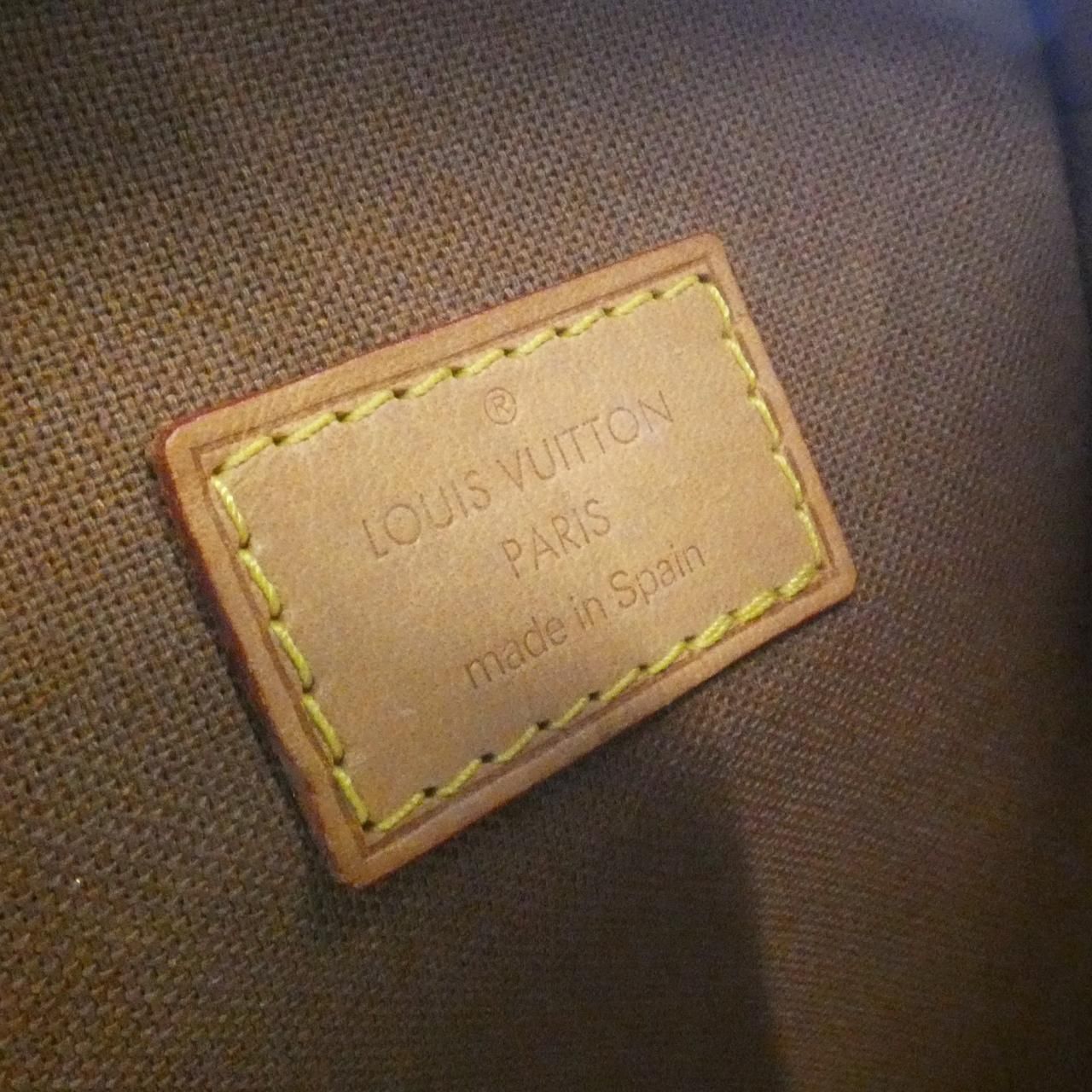 Louis Vuitton Monogram Pochette Gange — view 9