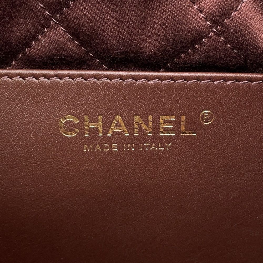 Chanel 22 Mini CC Logo Shiny Calfskin 2-Way Shoulder — view 9