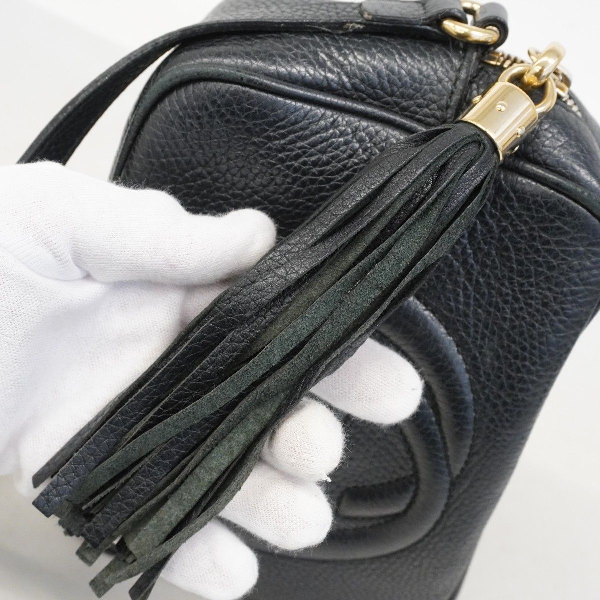 Gucci Shoulder Bag Soho Leather Black Champagne Gold — view 9