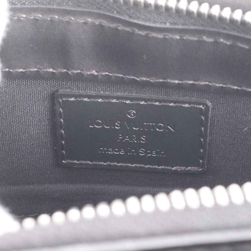 Louis Vuitton Monogram Matte Alston Leather Shoulder Bag Hand — view 9