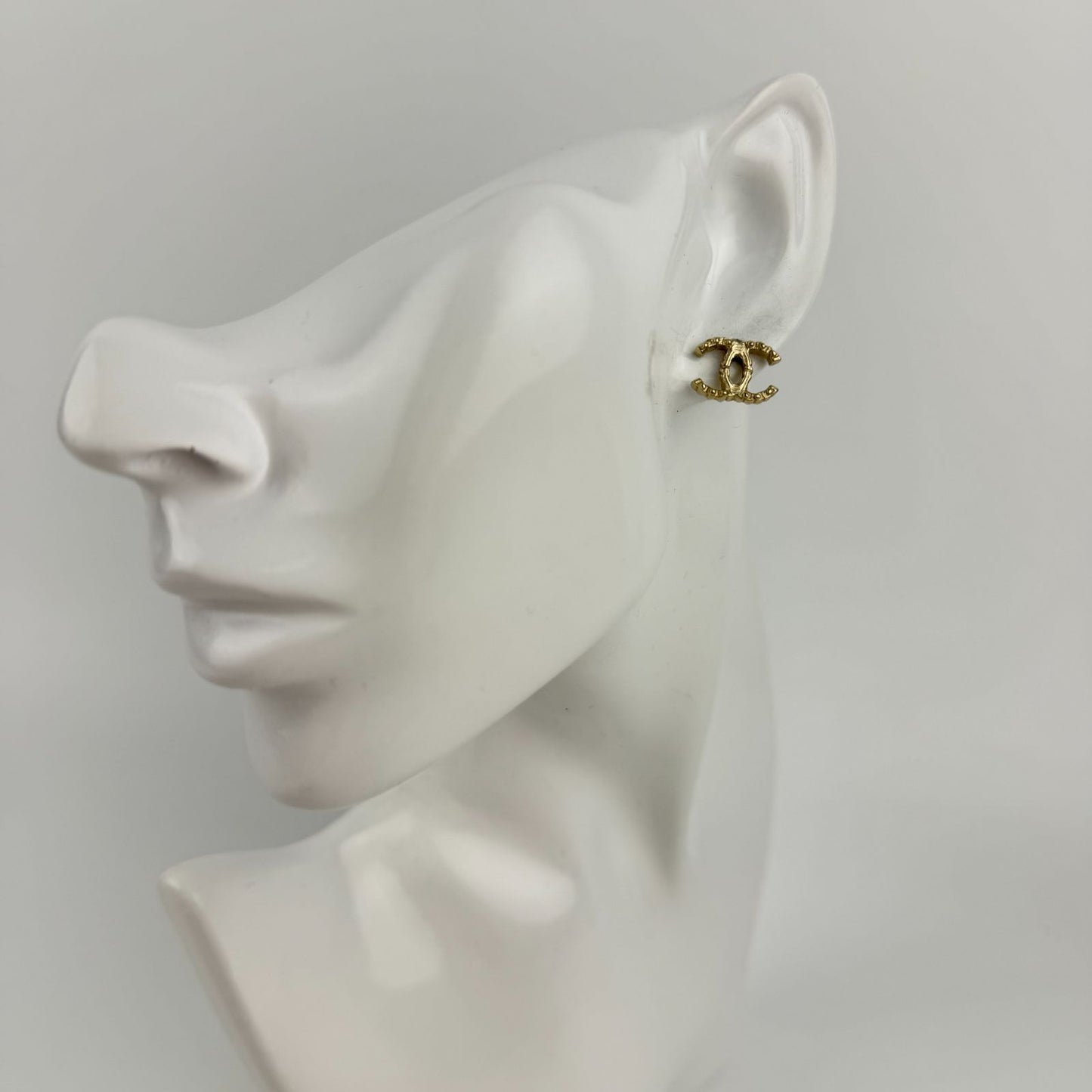 Chanel CC Logo Earrings Gold Vintage — view 5