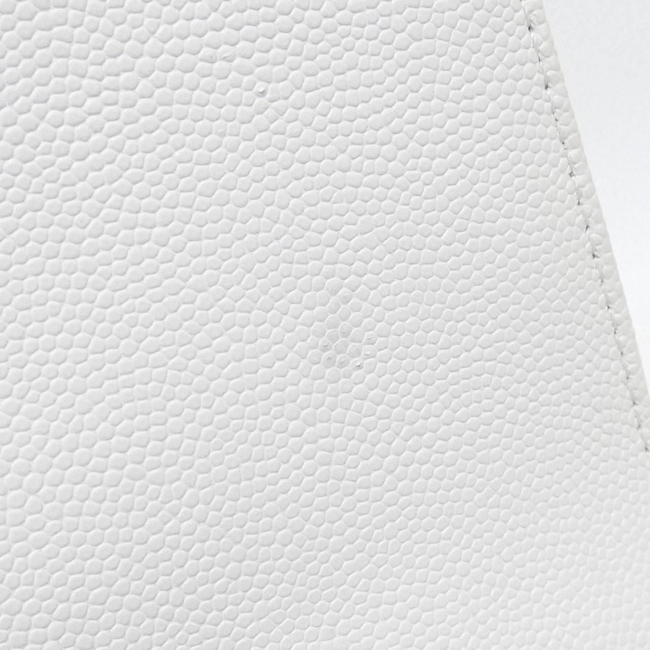 Chanel Shoulder Bag White — view 8