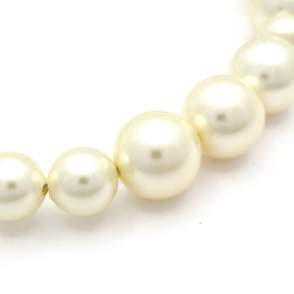 Chanel Bracelet CC Logo Gold Ivory Clear — view 6