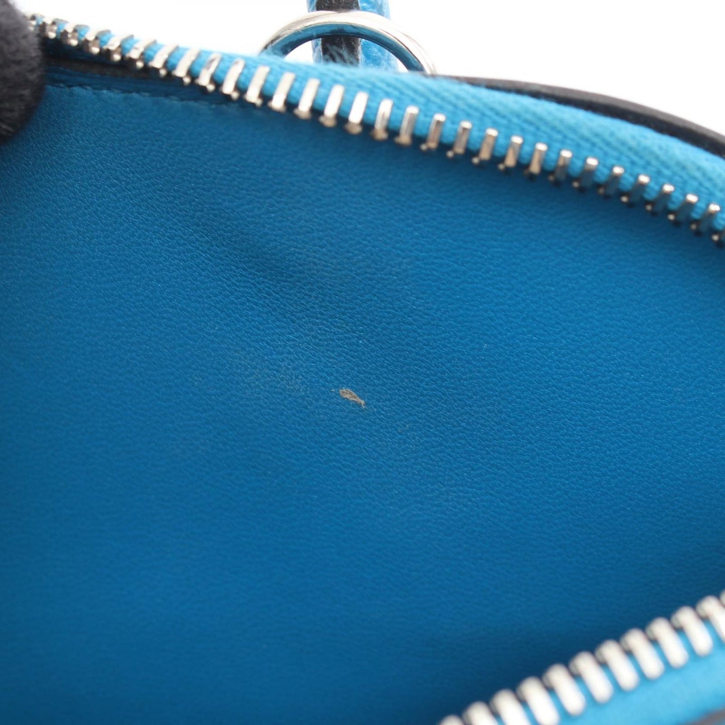 Hermes Handbag Bolide 27 2-Way Blue Zanzibar Leather — view 9