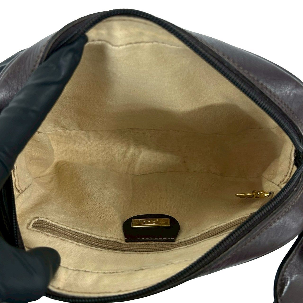 Gucci Vintage Micro GG Logo Leather Mini Shoulder Bag Pochette Brown — view 9