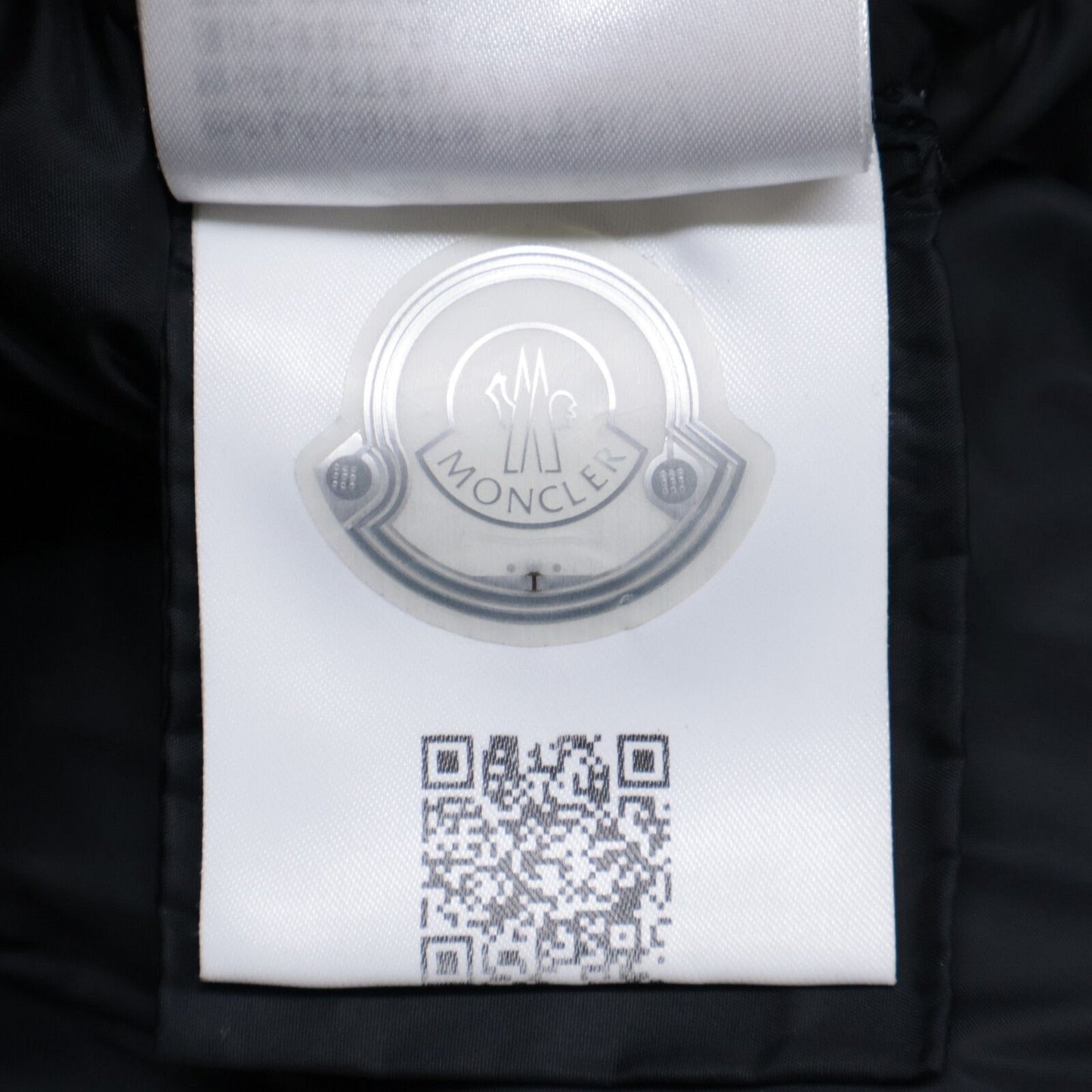 Moncler Duberran Hooded Down Jacket 00 — view 9