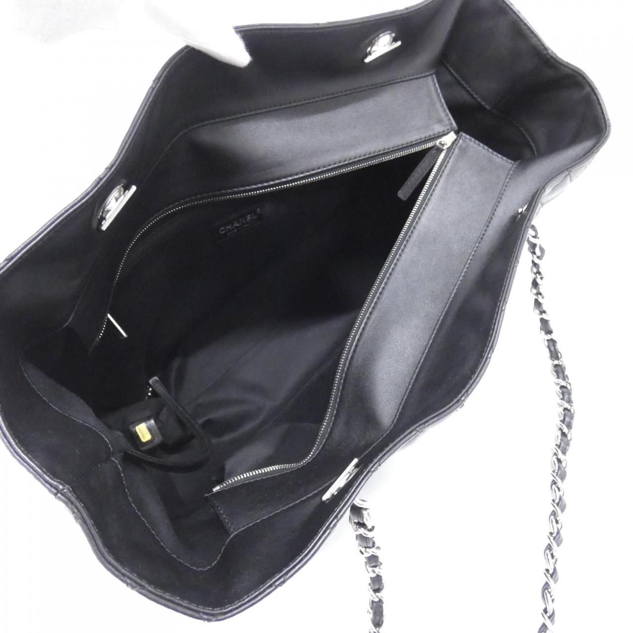 Chanel Shoulder Bag Black — view 6