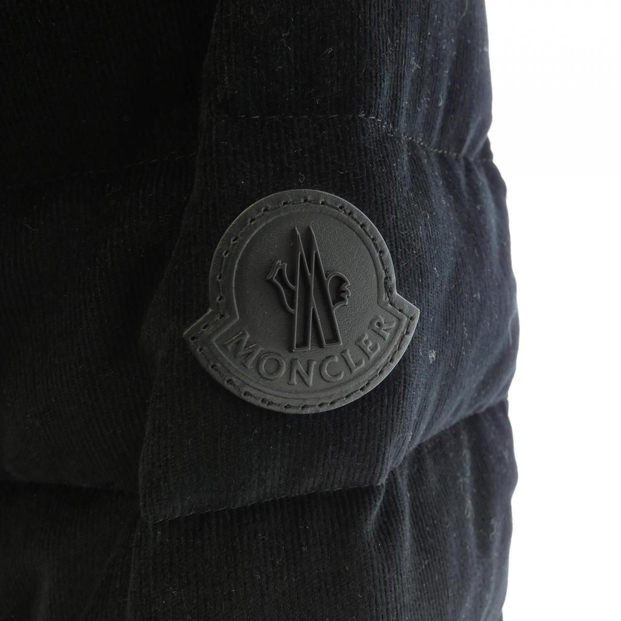 Moncler Chionea Down Jacket — view 8