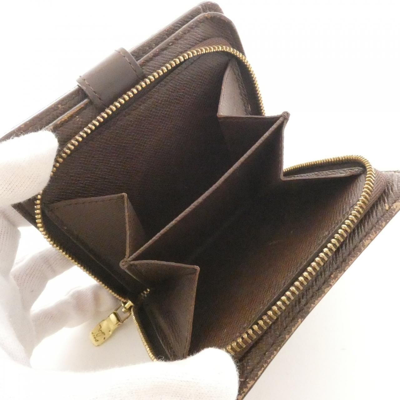 Louis Vuitton Damier Compact Zip Wallet — view 9