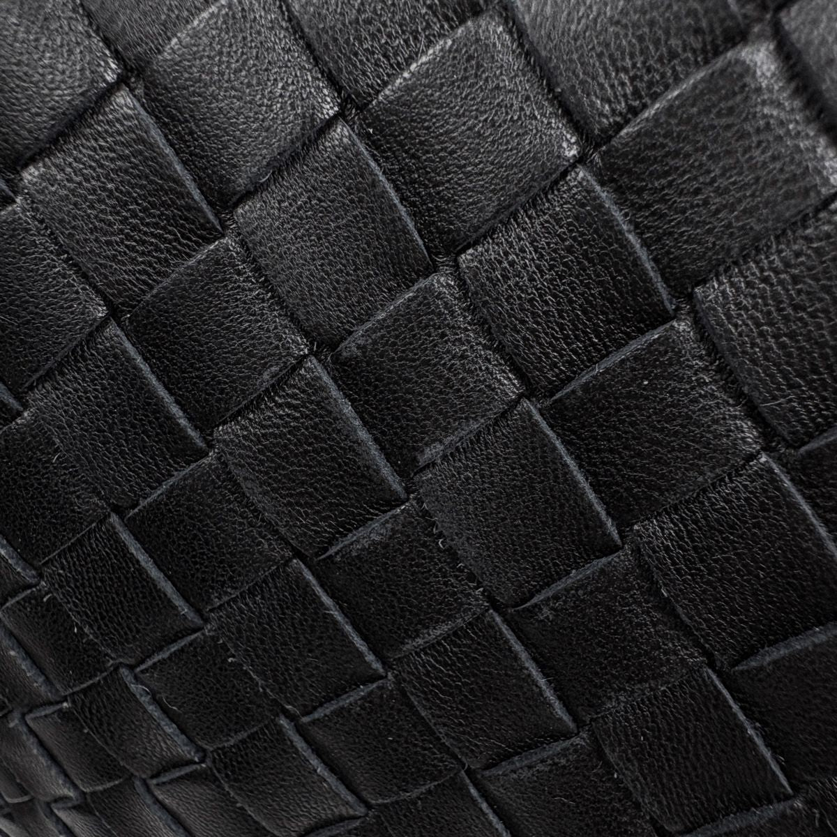 Bottega Veneta Intrecciato Shoulder Bag Hobo Leather Black — view 9