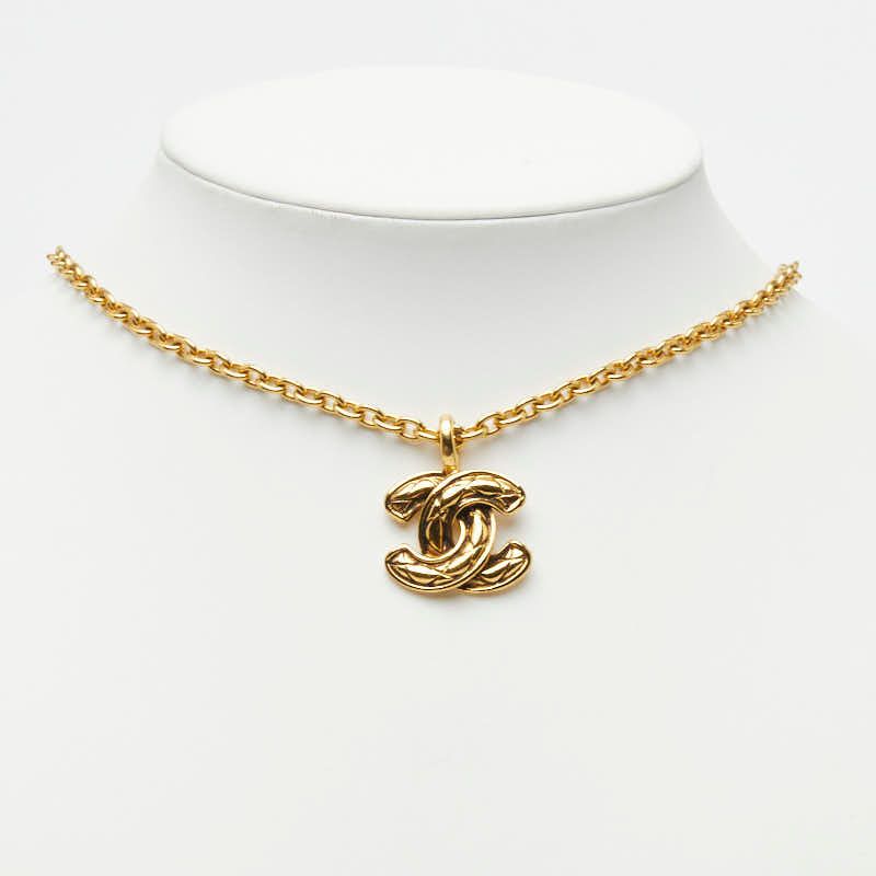 Chanel CC Logo Quilted Chain Pendant Gold Plated — view 7