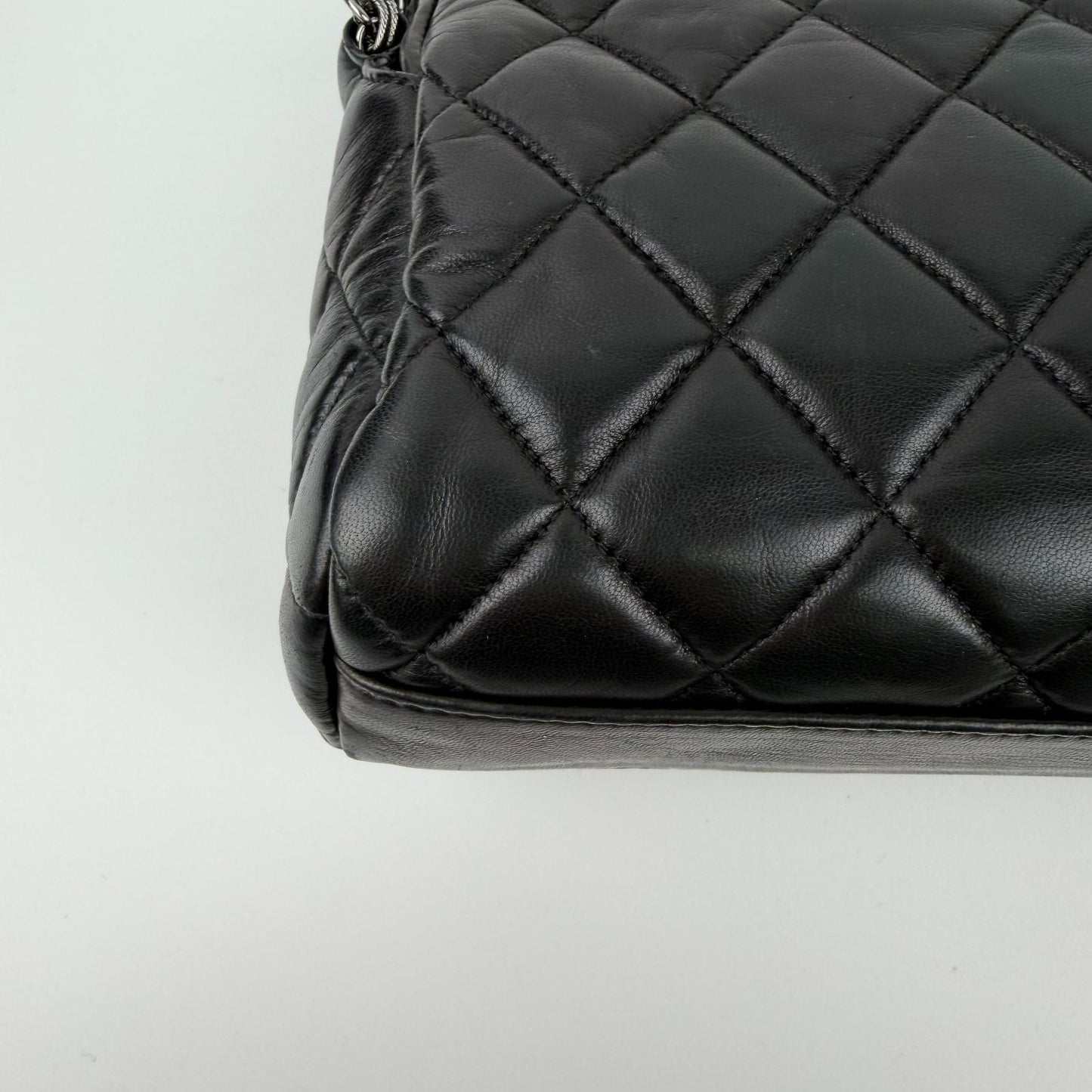 Chanel CC Logo Quilted Paris Moscow Collection Chain Shoulder Bag Black Leather — view 9