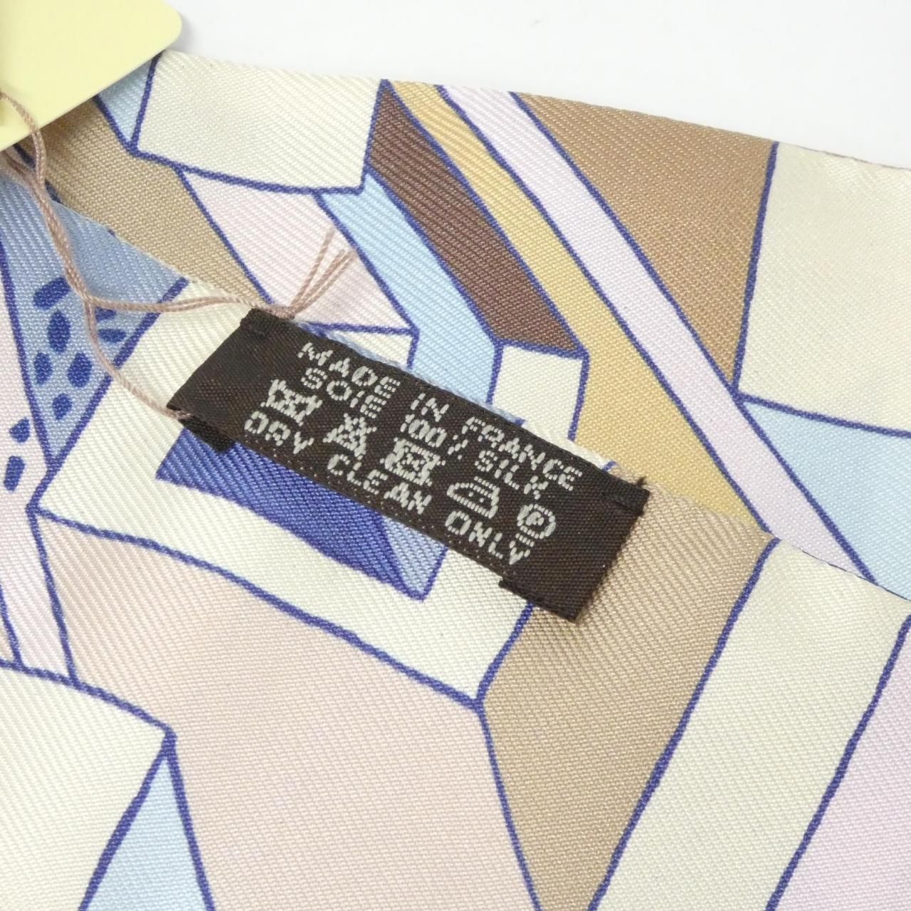 Hermes Twilly Scarf Pink — view 3