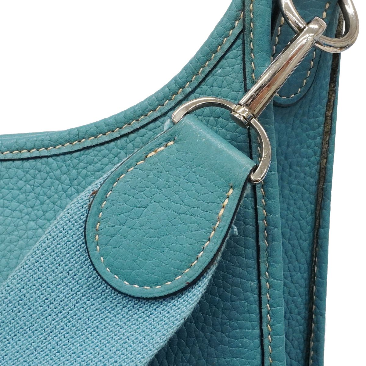 Hermes Shoulder Bag Evelyne Taurillon Clemence Blue Jean Silver — view 9