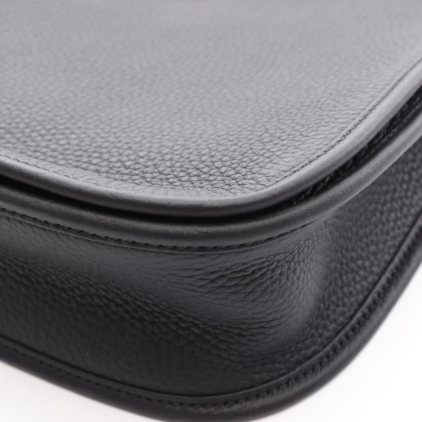 Hermes Shoulder Bag Evelyne 3 Troyes PM Black Leather — view 6