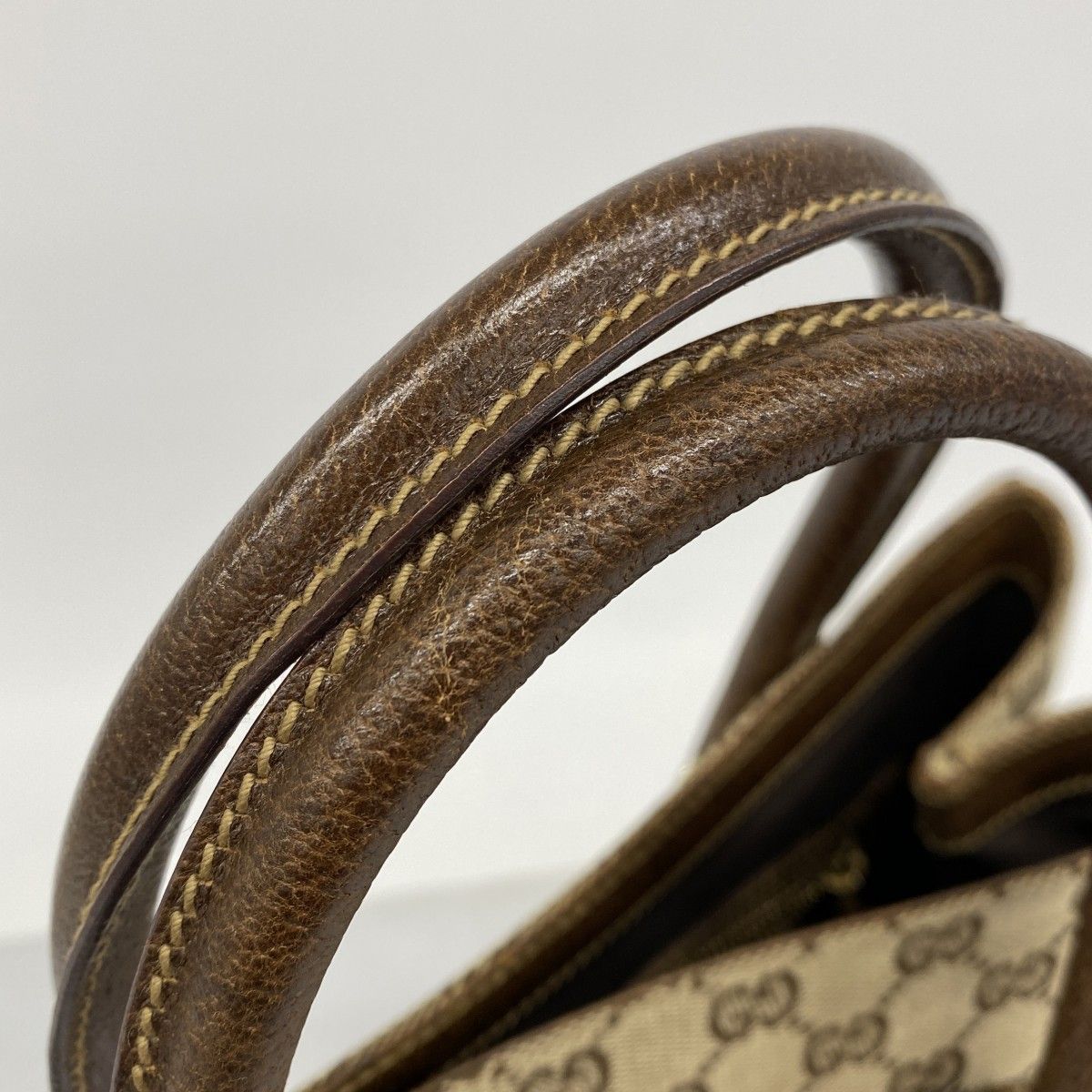 Gucci Handbag GG Canvas Beige Champagne Gold — view 9