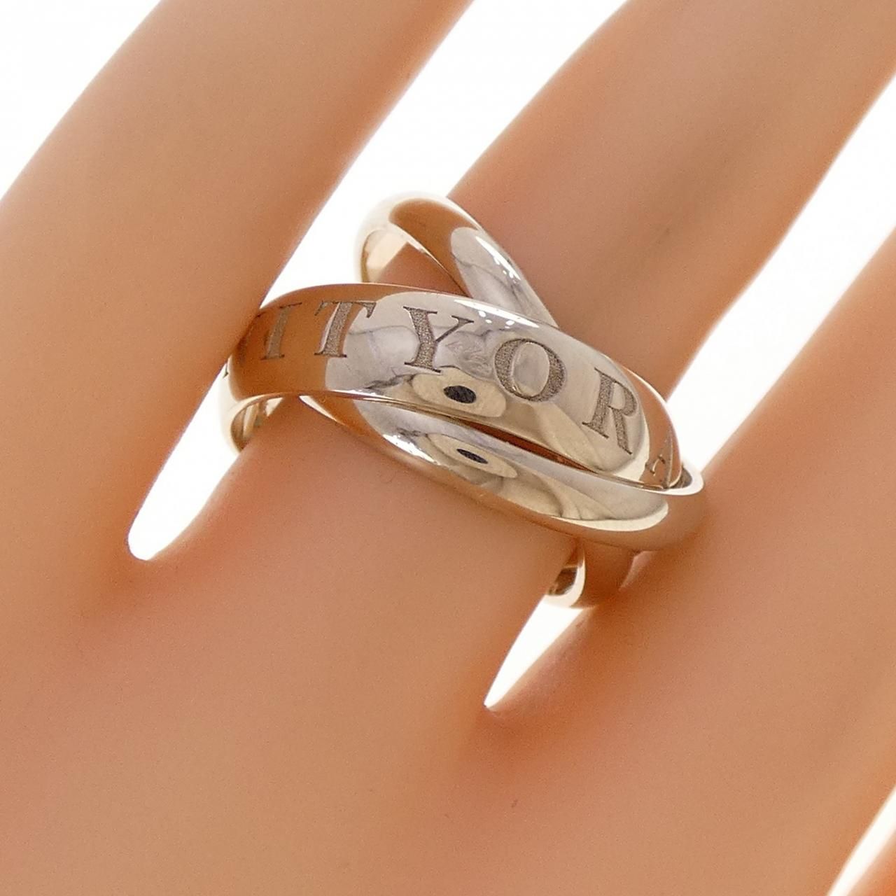 Cartier Trinity X'mas Limited Ring — view 5