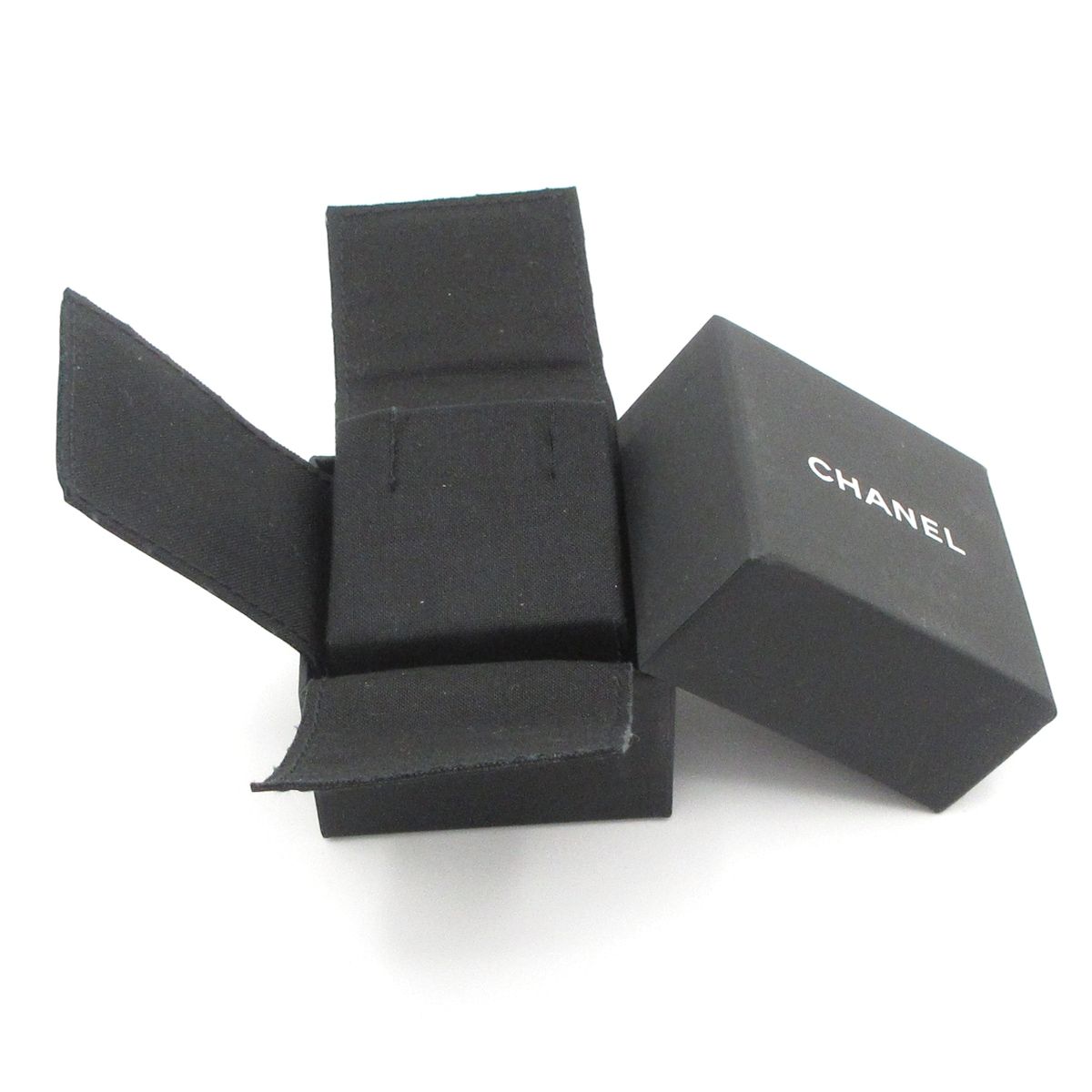 Chanel Earrings CC Logo Black Silver Bijou — view 7