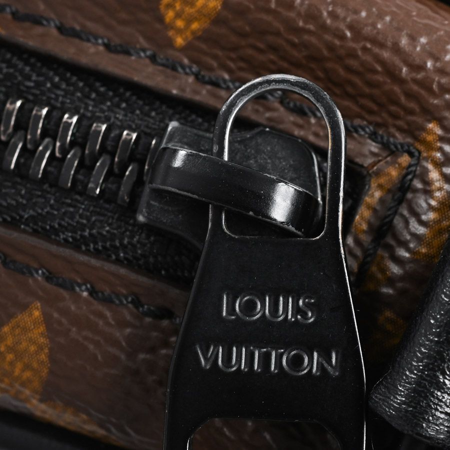 Louis Vuitton Shoulder Bag Christopher Wearable Wallet — view 8