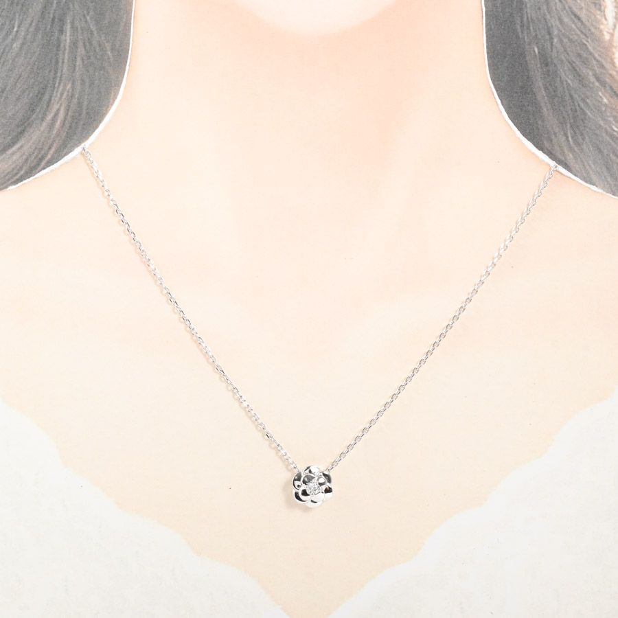 Chanel Necklace Camellia White Gold — view 5