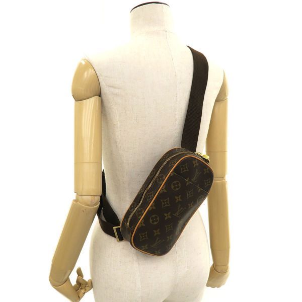 Louis Vuitton Monogram Pochette Gange — view 9