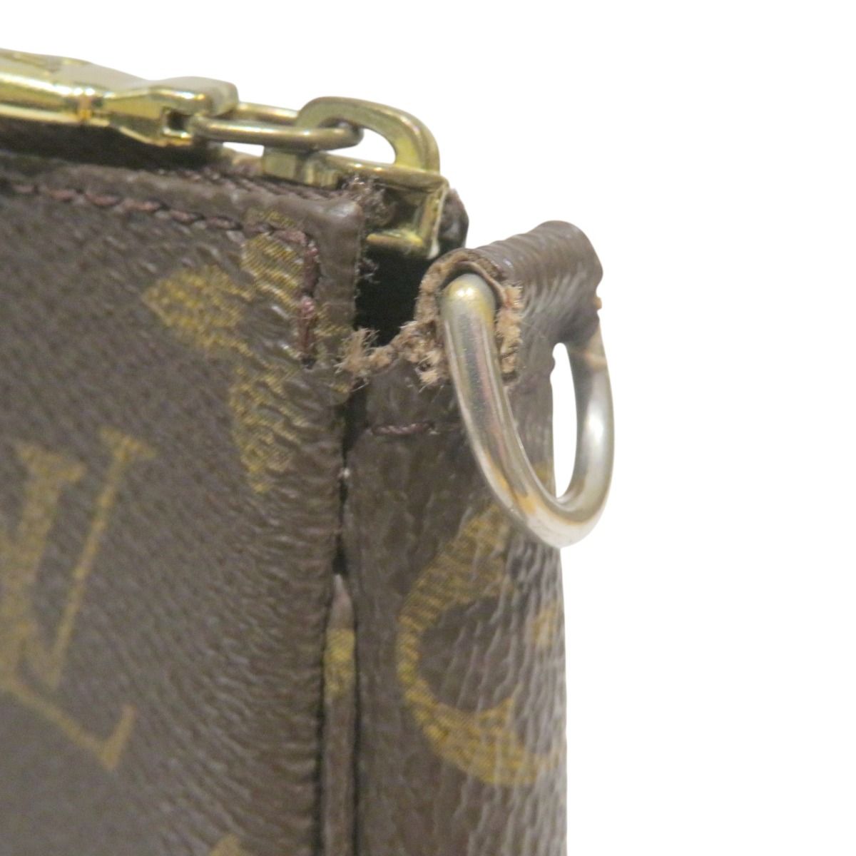 Louis Vuitton Pochette Monogram Canvas — view 9