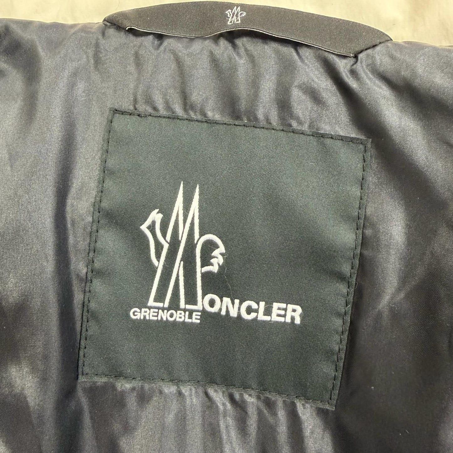 Moncler Grenoble Klais Down Jacket Ivory — view 9