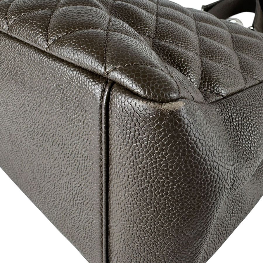 Chanel Shoulder Bag Grand Shopping Tote GST — view 9