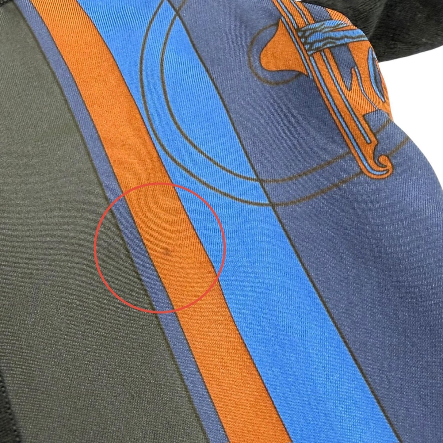 Hermes Silk Cashmere Blend Carriage Pattern Twill Lane Crew Neck Long Sleeve — view 9