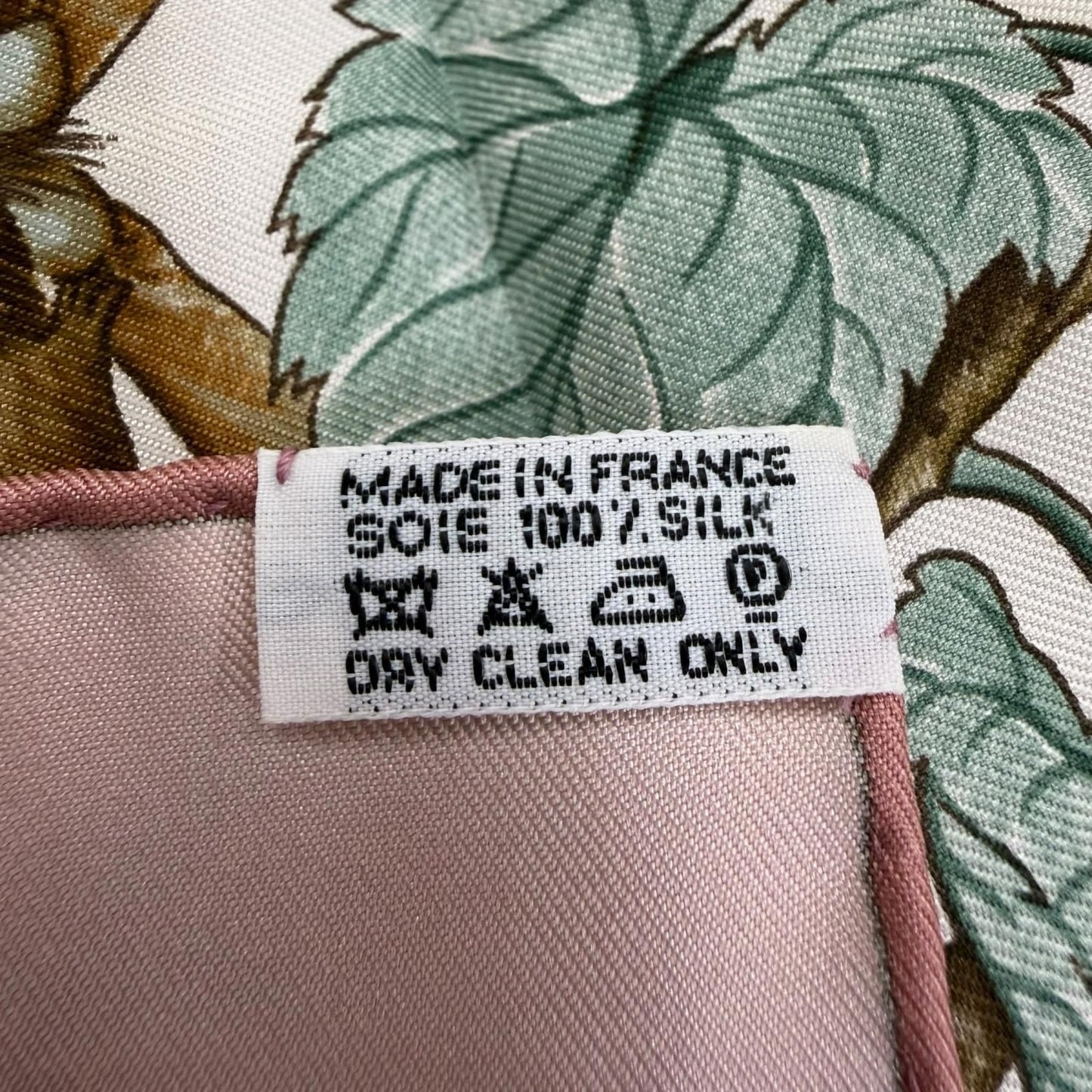 Hermes Carre 90 Coeur Des Bois in the Forest Silk 100% Scarf Pink Multicolor — view 8
