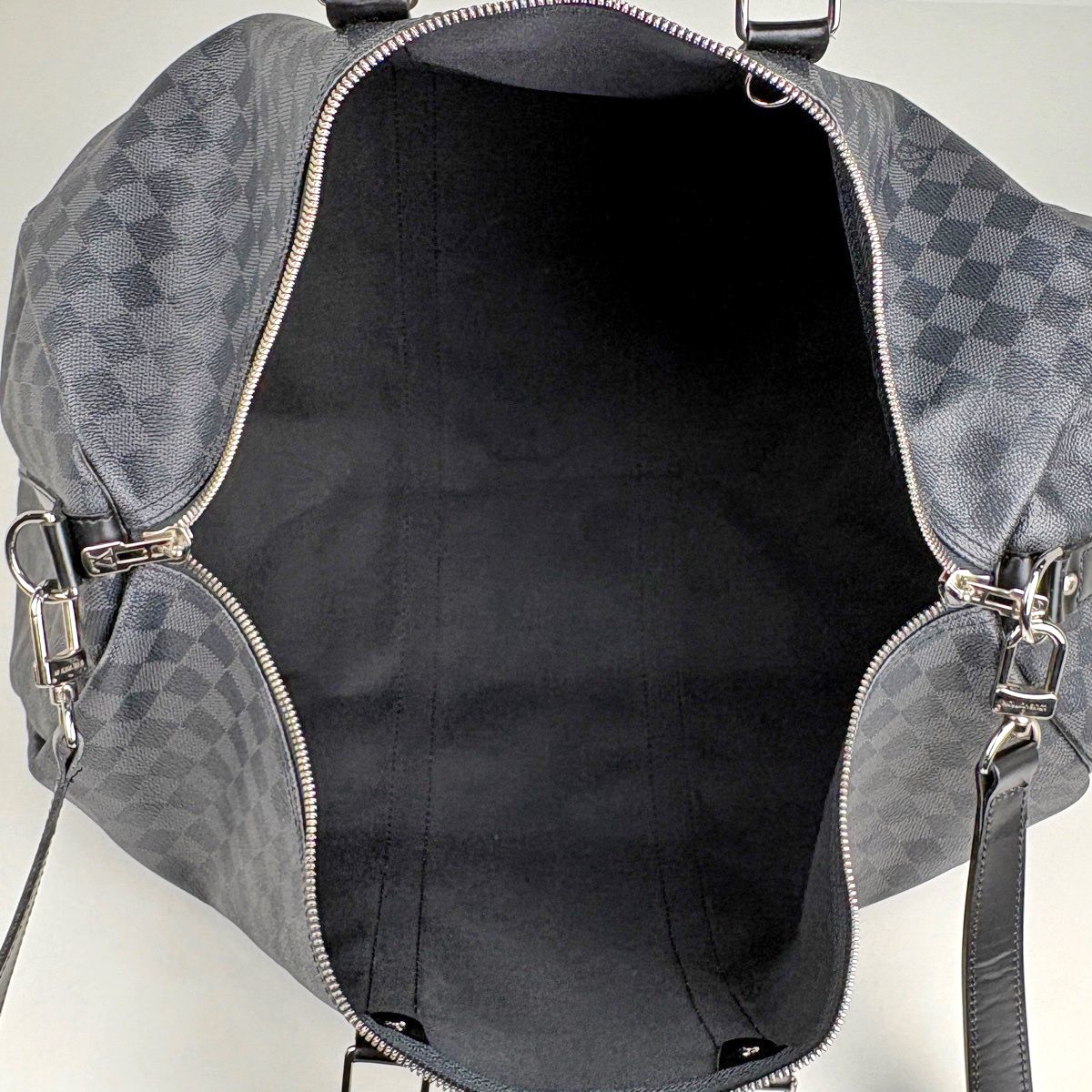 Louis Vuitton Keepall Bandouliere 55 2-Way Boston Bag Damier Graphite Noir — view 8