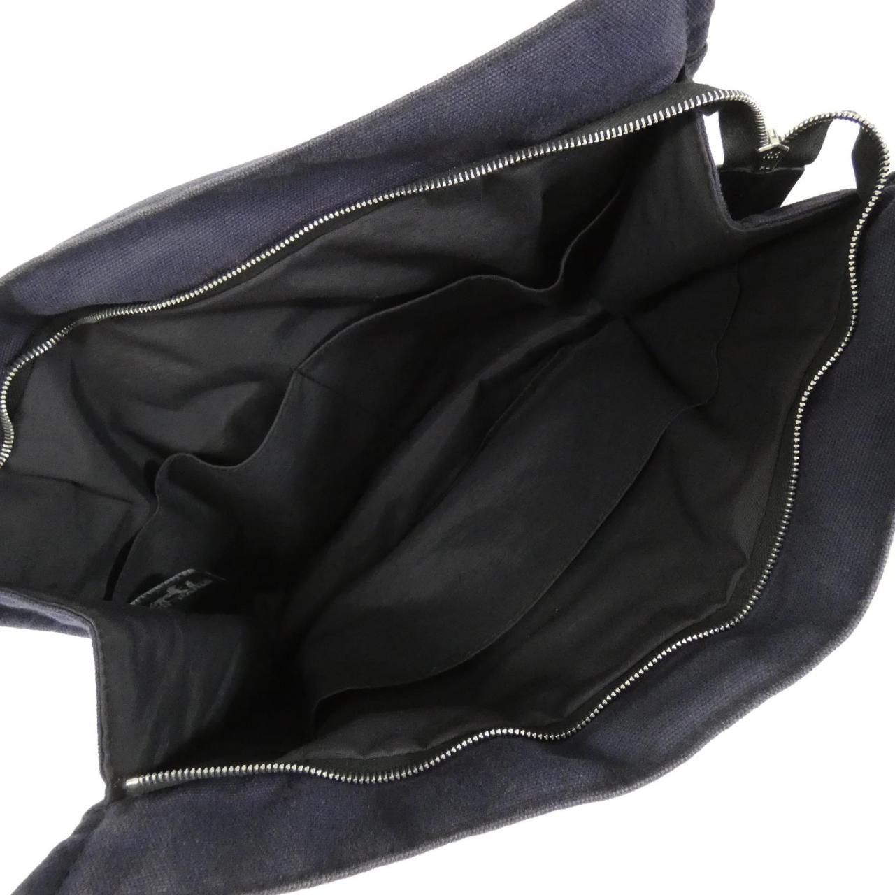Hermes Four Toe Pouch — view 6