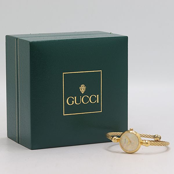 Gucci Bangle Watch Quartz Shell Dial — view 5