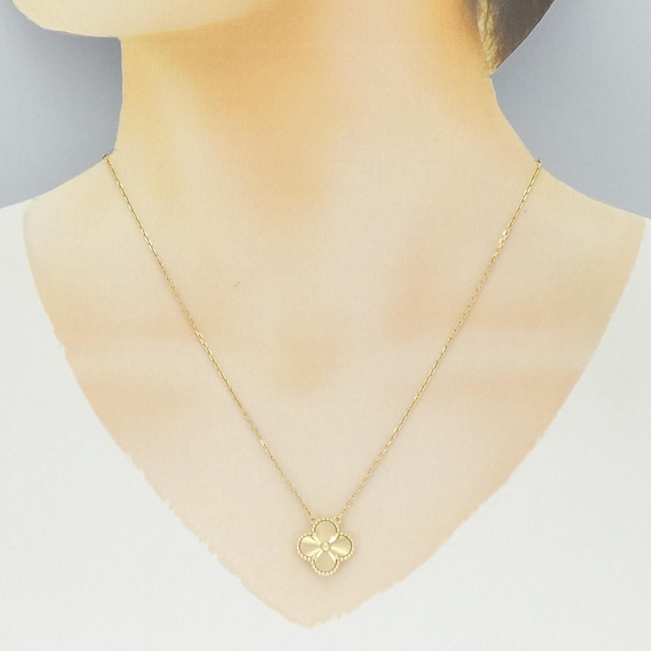 Van Cleef & Arpels Vintage Alhambra Necklace — view 5
