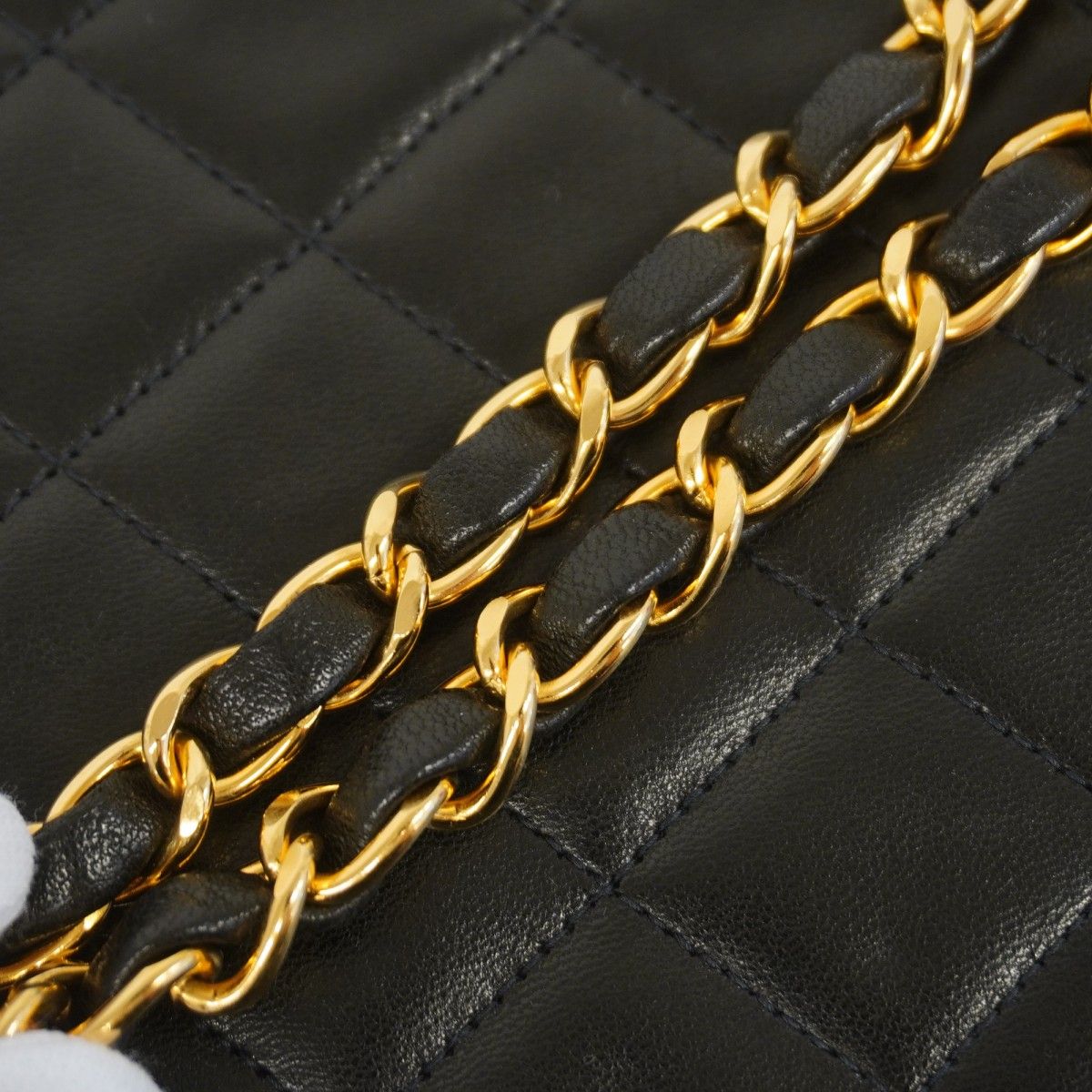 Chanel Shoulder Bag Quilted Lambskin Black Gold — view 9