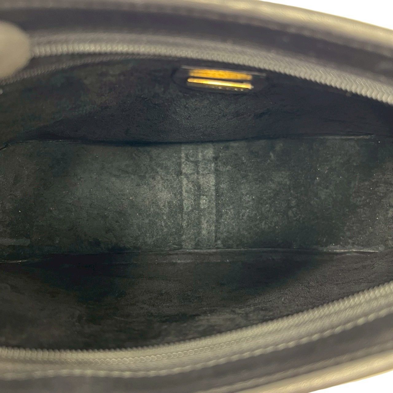 Gucci Vintage GG Logo Leather Shoulder Bag Pochette Crossbody Black — view 9
