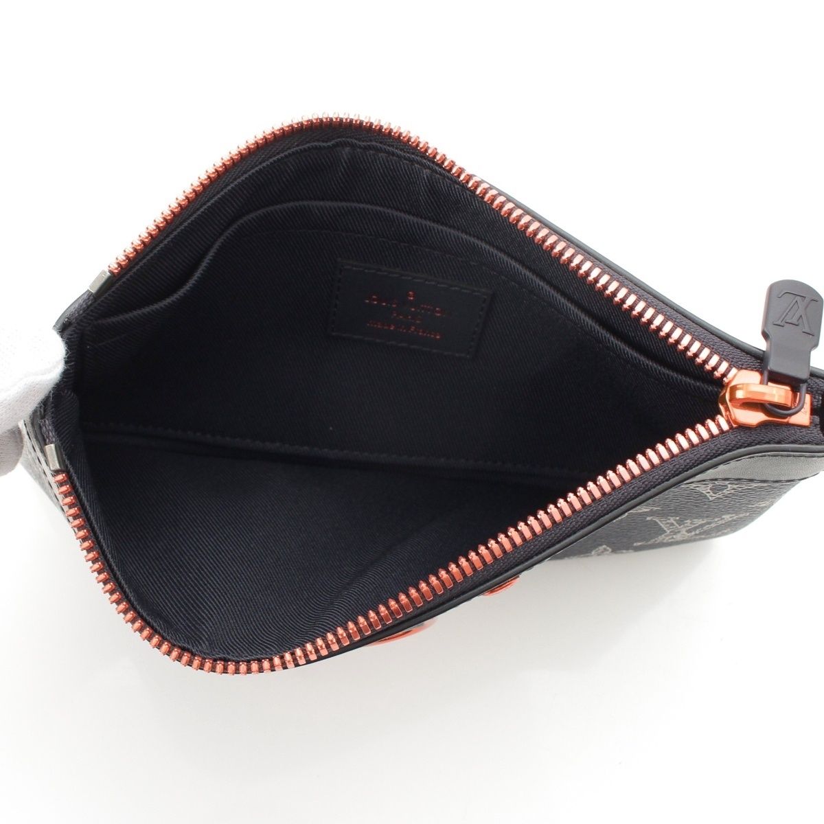 Louis Vuitton Pochette Apollo PM Monogram Ink Zip Pouch Navy — view 9