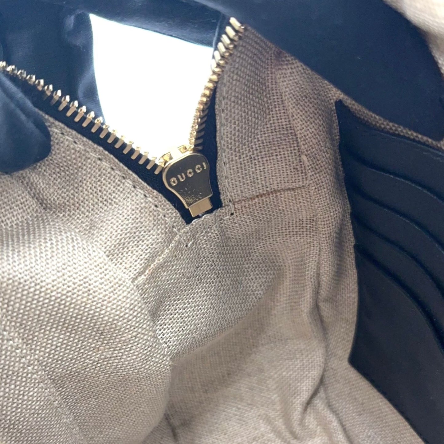 Gucci Micro Guccissima Leather Black Shoulder Bag Gold — view 9