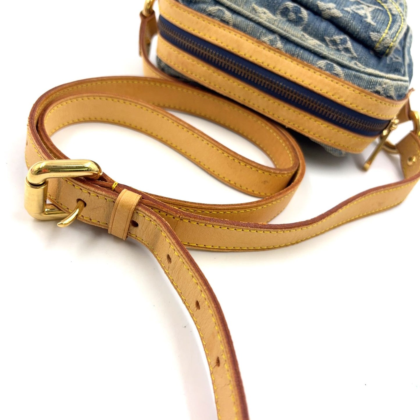 Louis Vuitton Camera Bag Monogram Denim Leather Blue Gold — view 9
